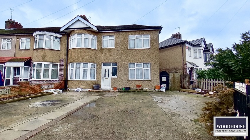 Images for Seaforth Drive, Waltham Cross, Hertfordshire EAID:3131305421 BID:11055924