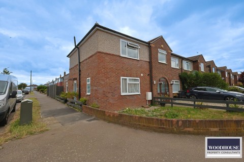 Central Avenue, Waltham Cross, Hertfordshire