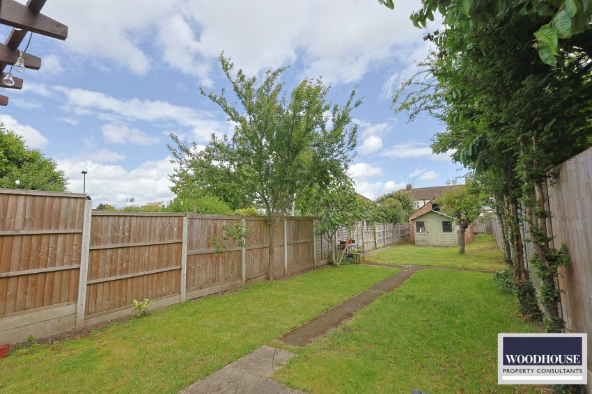 Images for Trinity Lane, Waltham Cross, Hertfordshire EAID:3131305421 BID:11055924