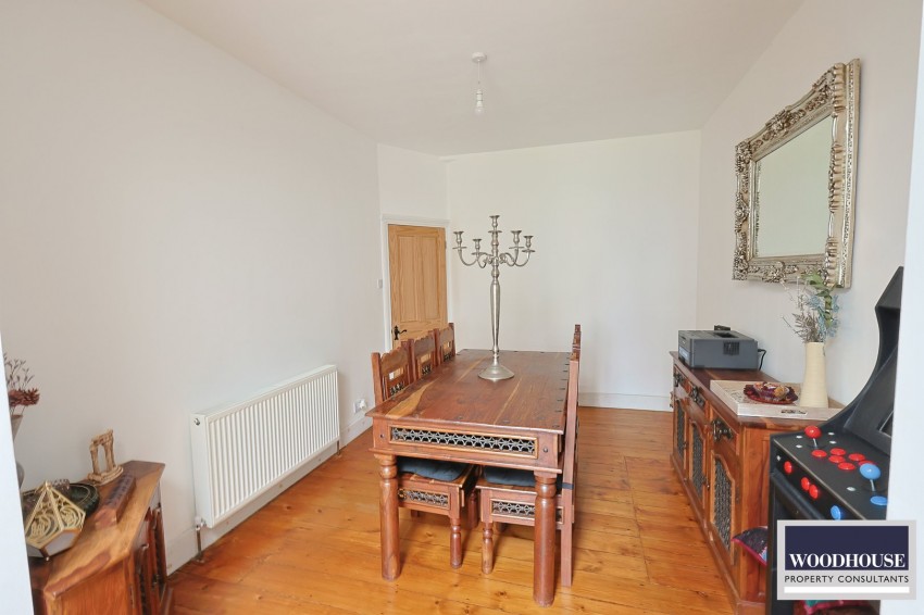 Images for Trinity Lane, Waltham Cross, Hertfordshire EAID:3131305421 BID:11055924