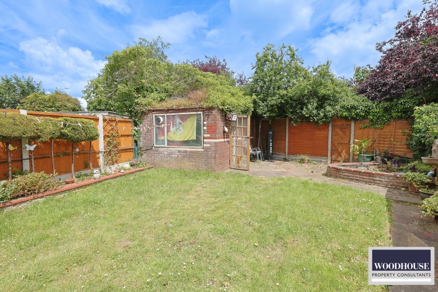 Images for Seaforth Drive, Waltham Cross, Hertfordshire EAID:3131305421 BID:11055924