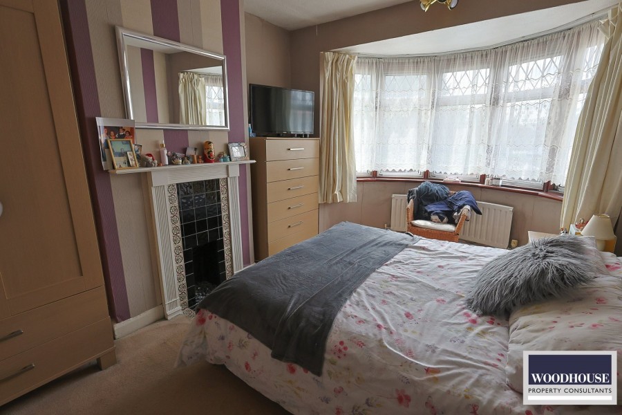 Images for Seaforth Drive, Waltham Cross, Hertfordshire EAID:3131305421 BID:11055924