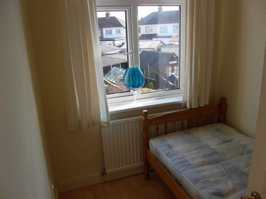 Images for Northfield Road, Waltham Cross, Hertfordshire EAID:3131305421 BID:11055924