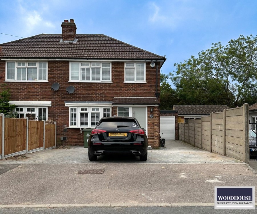 Images for Warwick Drive, Cheshunt, Hertfordshire EAID:3131305421 BID:11055924