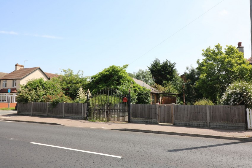 Images for Churchgate Road, Cheshunt, Hertfordshire EAID:3131305421 BID:11055924